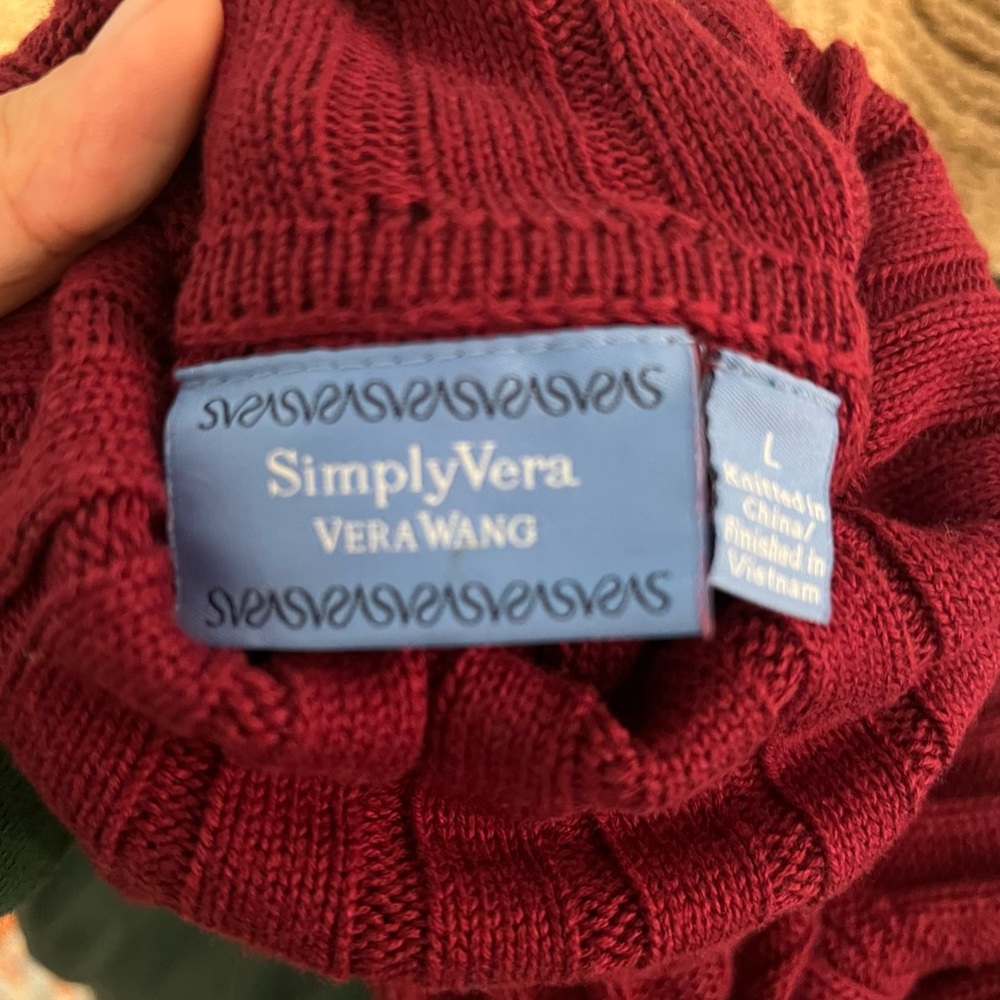 Perfect condition knit VERA WANG turtle neck